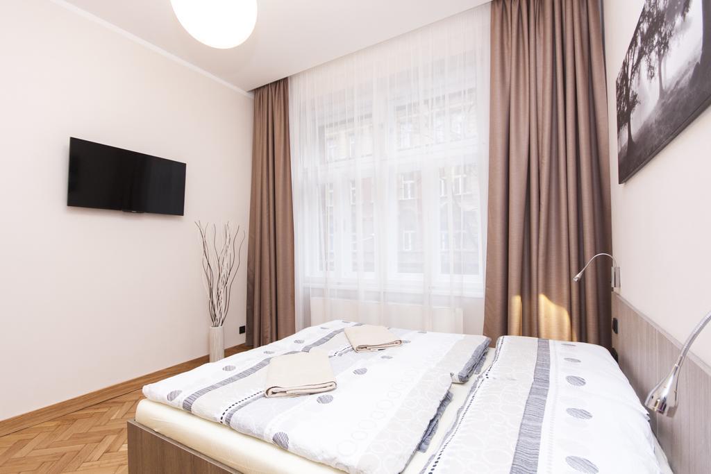 Manesova Astra Apartment Прага Номер фото