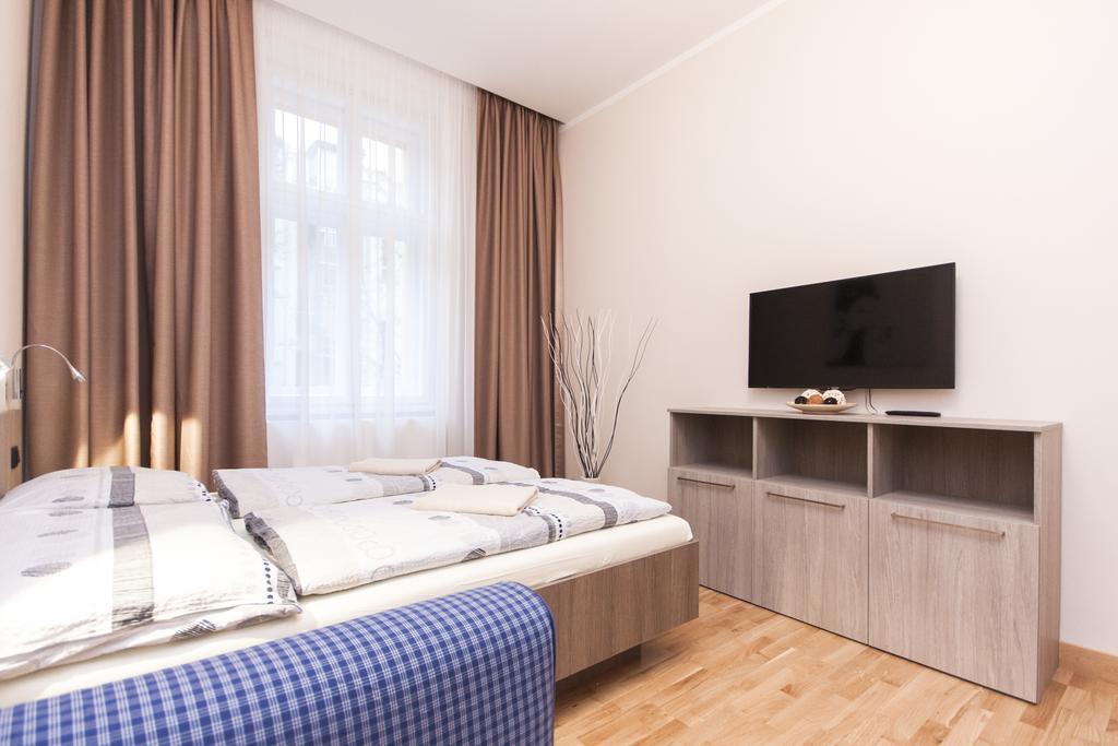 Manesova Astra Apartment Прага Номер фото